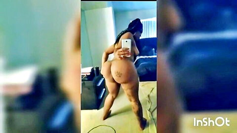 Curvy ebony woman with massive ass posing nude in selfie