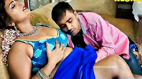 Kajal Aunty milf gets intimate with salesman in desi blue saree cleavage scene