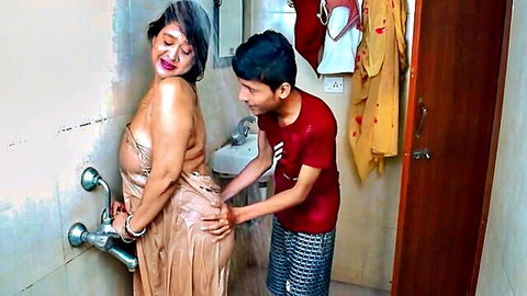 Indian MILF chachi wet saree groped by chote devar in bathroom