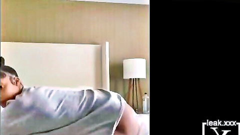 Mizz TwerkSum nude twerking big ass on bed, ebony beauty