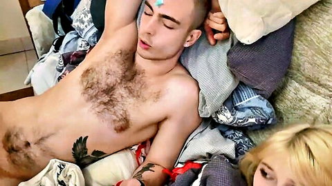 Kami Yammy in hot party hookup, naked tattooed guy on bed