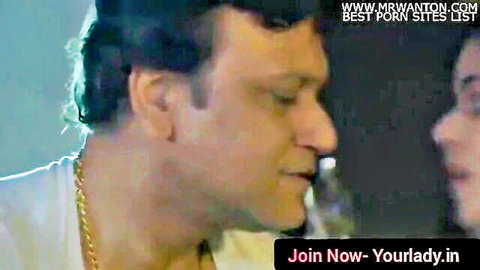 Indian unsatisfied bahu seduced by sasur in close intimate moment