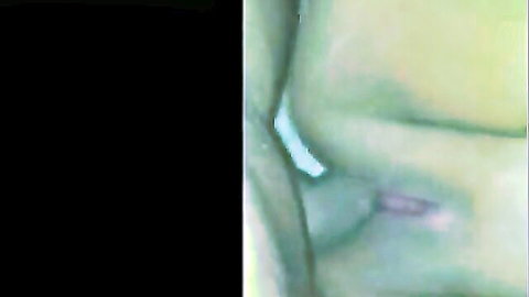 Amateur plump woman with shaved pussy close-up view