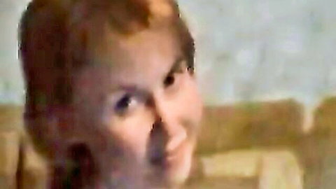 Mature Russian redhead Alla teases in amateur body show video
