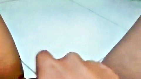 Asian amateur babe spreads legs and fingers her wet pussy in solo play