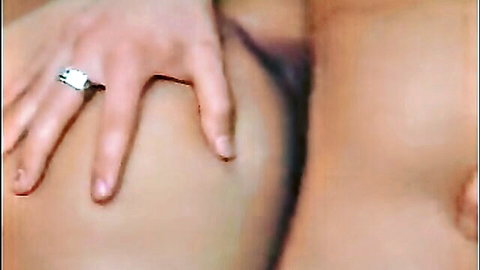 Nancy Sweet gets cumshot on her big round ass in close-up