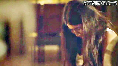 Nagma Akhtar emotional hot scene in white top from Fareb webseries