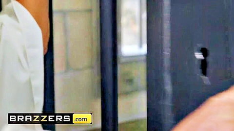 Lela Star and Molly Stewart in steamy lesbian prison pussy licking scene