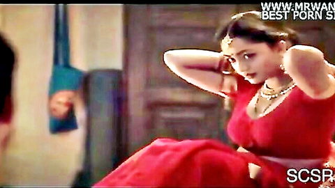 Tridha Choudhary in sexy red saree, seductive pose hot romance