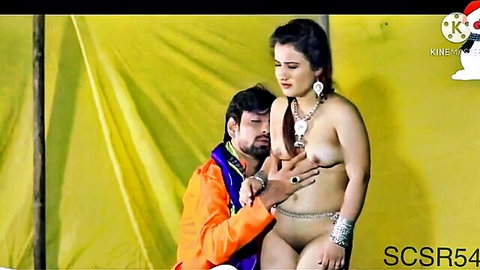 Desi Rajasthani Zoya topless outdoor fondled by lover, hard fuck scene
