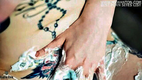 Kaiia Eve ASMR shaves tattooed pussy and masturbates to cum