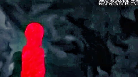 Mysterious red-hooded anime figure in dark hentai scene, ep 2 Portuguese subs