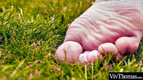 Bare foot in grass from busty beauty stripping tight yoga pants lesbian scene