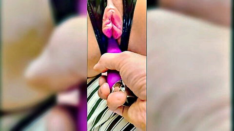 Aussie amateur inserts purple vibrator into wet pussy close-up