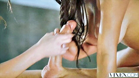 Autumn Falls and busty curvy babe oiled up, intimate touch in steamy scene