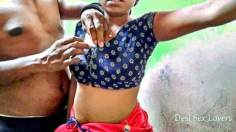 Desi village MILF in blue blouse and red skirt fondled by muscular lover