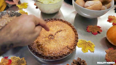 Jordyn Falls & Advoree tease with stuffed pie in threesome preview