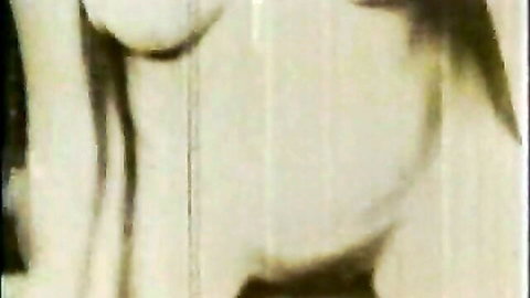 Vintage topless curvy PAWG Linda Roberts in black and white