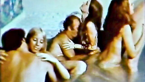 Classic chubby babes orgy in hot tub, vintage SWV bathroom group sex