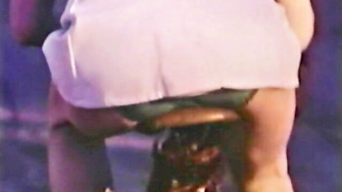 Vintage slim babe in rough romantic 69 reverse cowgirl with ass up