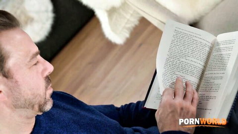 Candee Licious relaxes with a book before intense DP vacation pounding