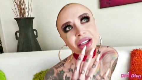 Sasha Heart's new tattoo sparks lust, big tits blonde babe drooling