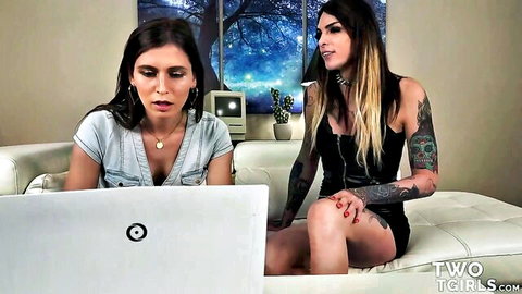 Korra Del Rio and Chelsea Marie in steamy t-girl bareback scene