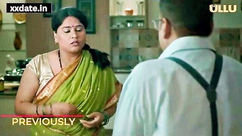 Indian MILF in green saree with desi curves teasing man