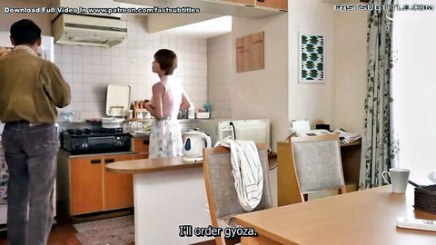 Step-mom in lingerie teases step-dad with massive booty in kitchen