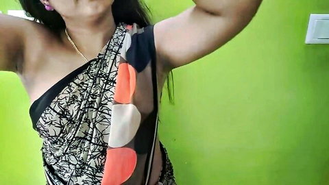 Hot Desi babes Mallu and Sharun Raa in sexy saree exposing navel and armpits