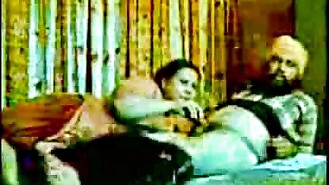 Punjabi couple getting naughty on bed cam, chubby desi lovers intimate