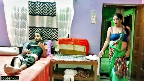 Busty Indian aunty in saree with Desi man in steamy threesome setup