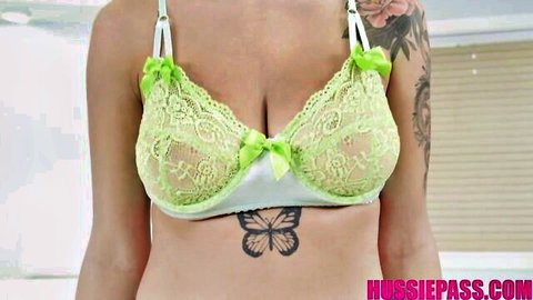 Melody Foxx in green lace bra, tattoos, big tits cleavage tease