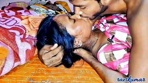 Liya hot Indian Desi mom kissing passionate old man in bed
