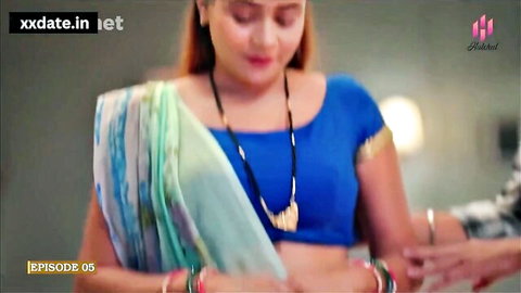 Meena in blue blouse and green saree groped by clients' hands