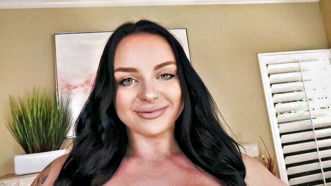 Payton Preslee seductive milf with big tits and alluring smile