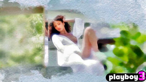 Kyrah's curvy teen body in seductive striptease pose