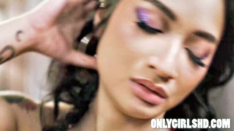 Fate Mira close-up in hardcore POV with Avery Ebony, seductive gaze