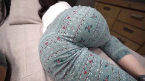 Step-sisters in festive green pajamas teasing with big asses in threesome