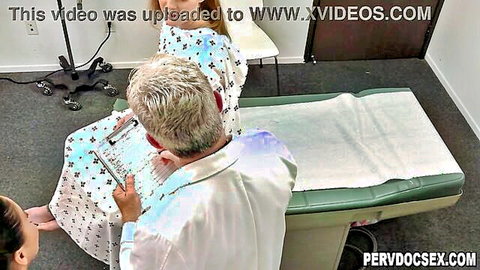 Samantha Reigns aroused in doctor exam with Jay Crew and Liv Revamped