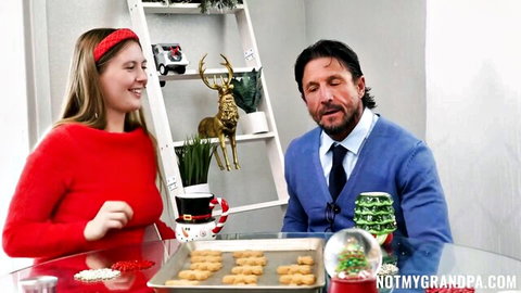 Zoey Zimmer baking cookies with older man in Christmas roleplay