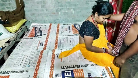 Hot desi bhabhi in yellow saree gets breasts fondled by shirtless lover
