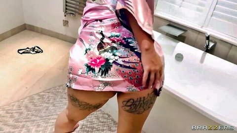 Louise Lee big tattooed ass in pink silk robe by bath, Brazzers