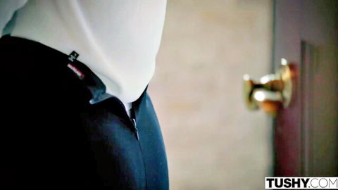 A.J. Applegate as curvy secretary unzipping pants for boss punishment