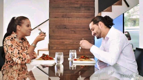 Valentina Love and lover share romantic pasta dinner before steamy squirting session