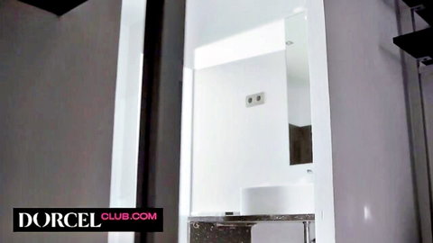 Penelope Cross sensual massage in luxurious spa by DorcelClub