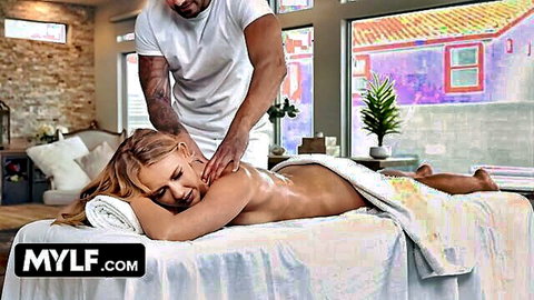 Jasmine Daze big tits MILF gets sensual oil massage from stud