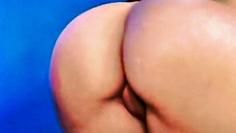 Mature amateur close-up of sexy ass and pussy in doggystyle pose