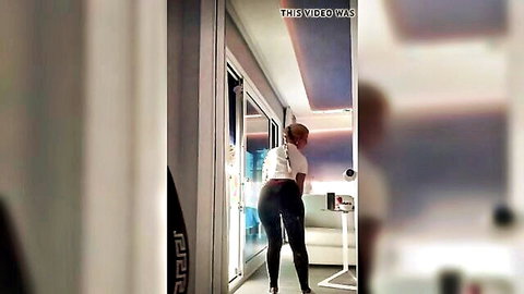 Blonde stepmom twerking her big ass in tight black leggings