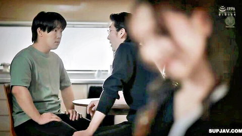 Mariko Sata in mother-in-law hotspring trip talking scene
